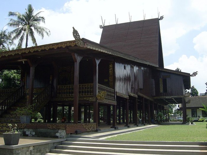 34+ Rumah Adat Provinsi Tradisional Indonesia Lengkap ...