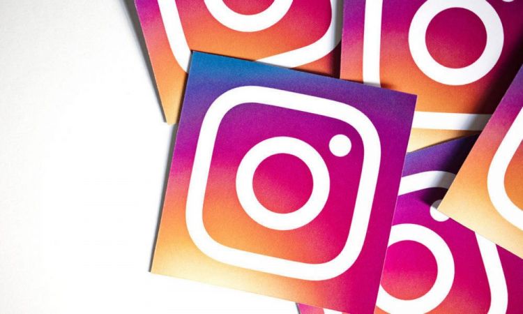 Instagram adalah salah satu media sosial yang kini tak kalah booming dengan facebook 1000++ Caption Instagram Kekinian Terbaru | Keren, Lucu, Bijak, Selfie, Quotes, Gaul