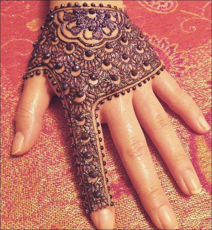 henna tangan motif exquisite beady