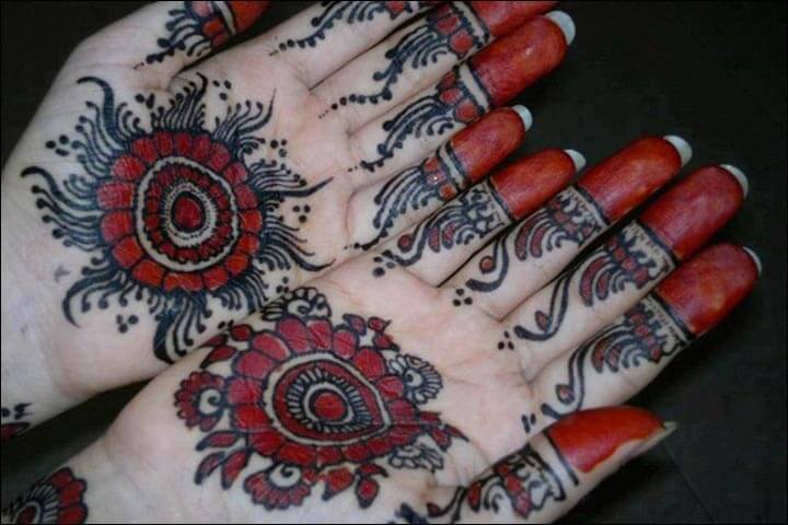 henna tangan motif red and black mehndi