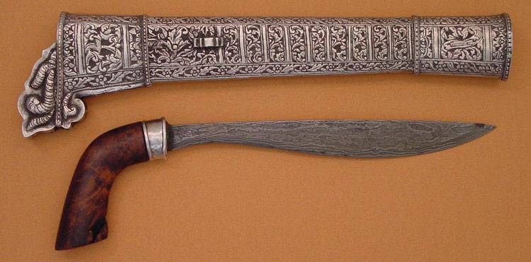 senjata tradisional sulawesi selatan