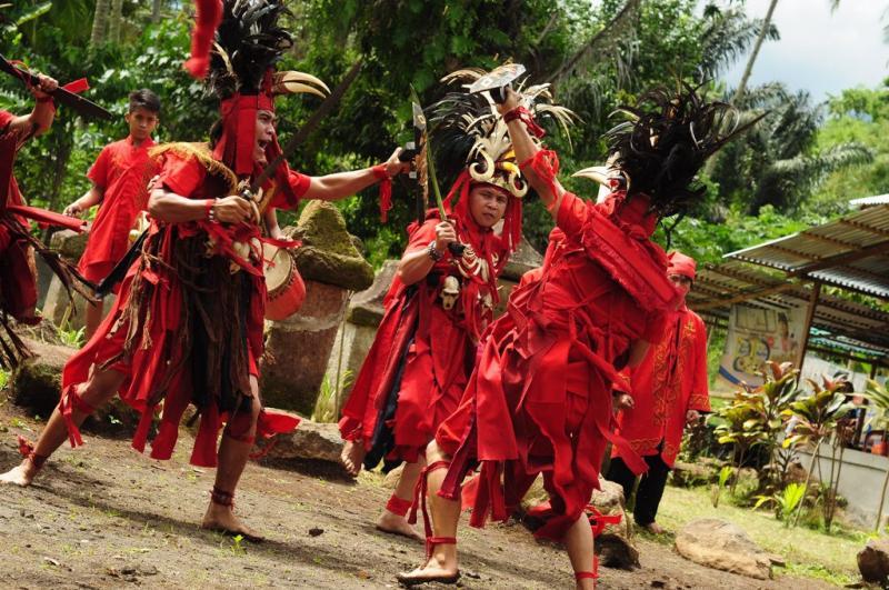 35 suku di indonesia