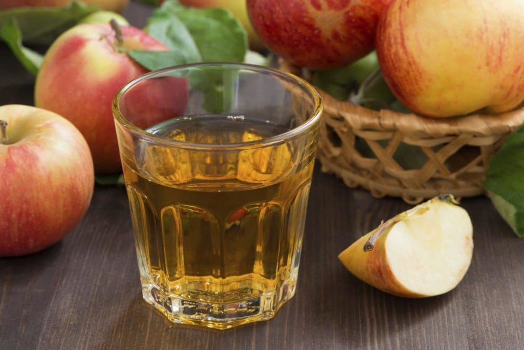 mengkonsumsi cuka apel dengan baik