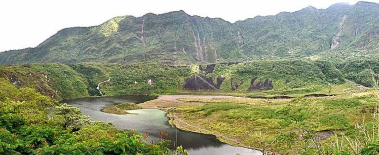 67 Nama Gunung di Indonesia beserta Ketinggian dan Letaknya