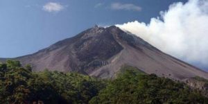 67 Nama Gunung di Indonesia beserta Ketinggian dan Letaknya