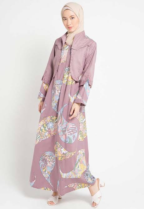 model baju batik gamis berwarna pastel